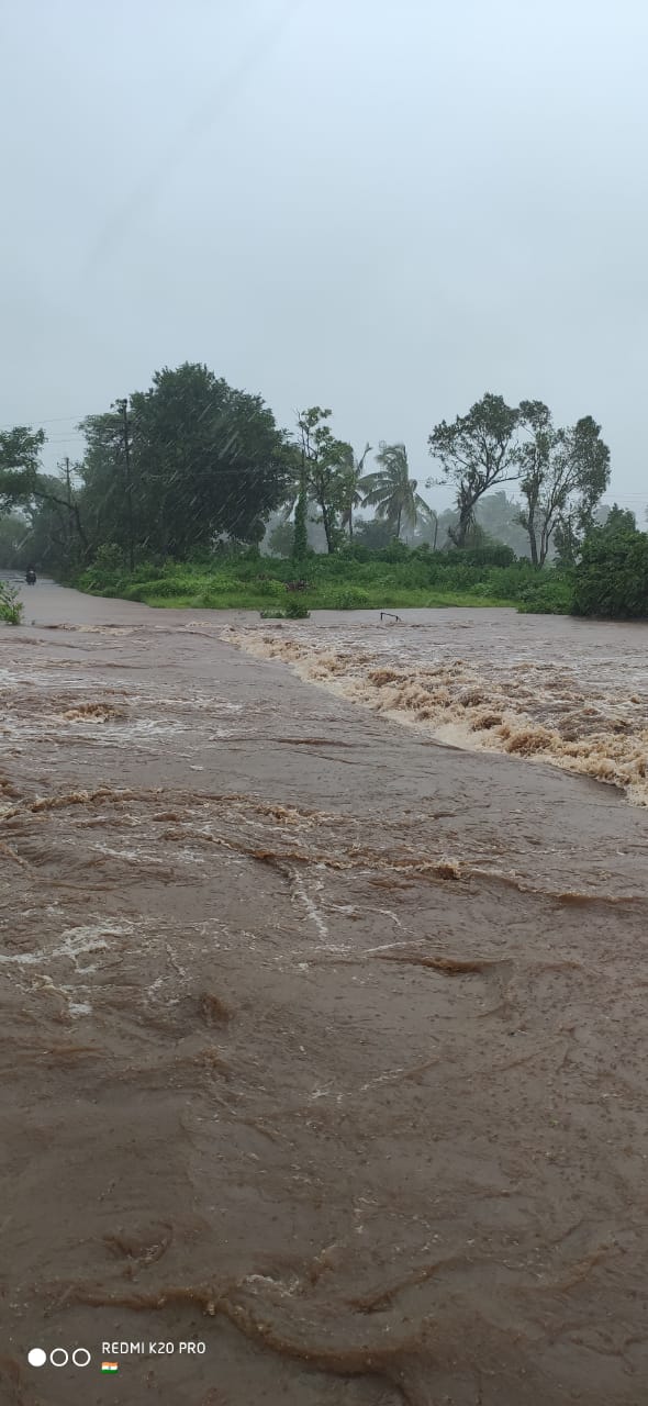 Heavy rains disrupt public life in raigad district