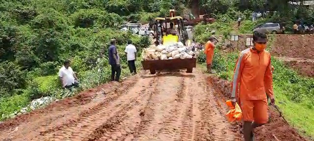 पणदेरी धरणाची गळती रोखण्यात प्रशासनाला यश