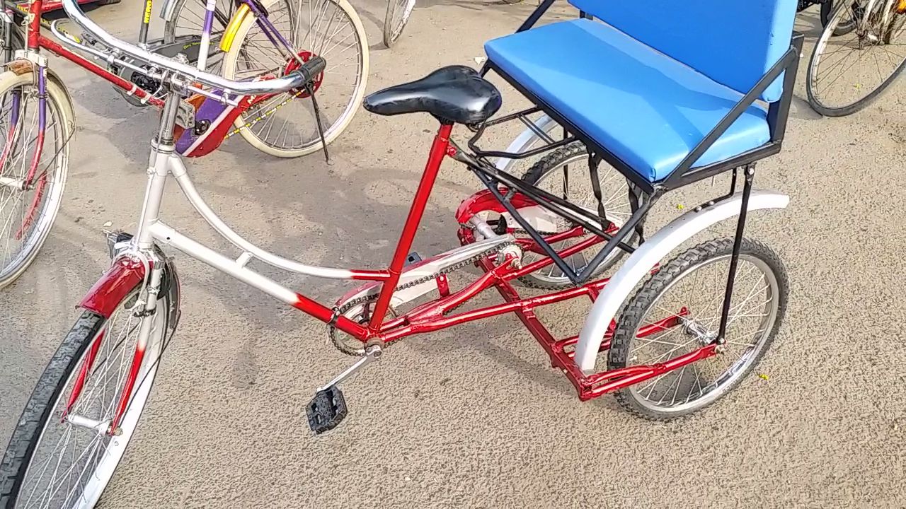 दिव्यांगासाठी बनवलेली सायकल