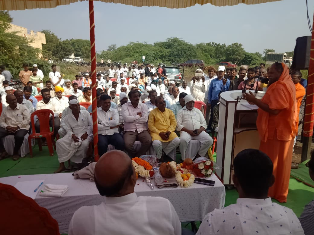 ingratiation of over bridge by jaysidheswar maharaj in solapur