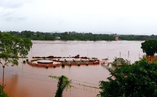 यशवंतराव चव्हाणांची समाधी पाण्याखाली