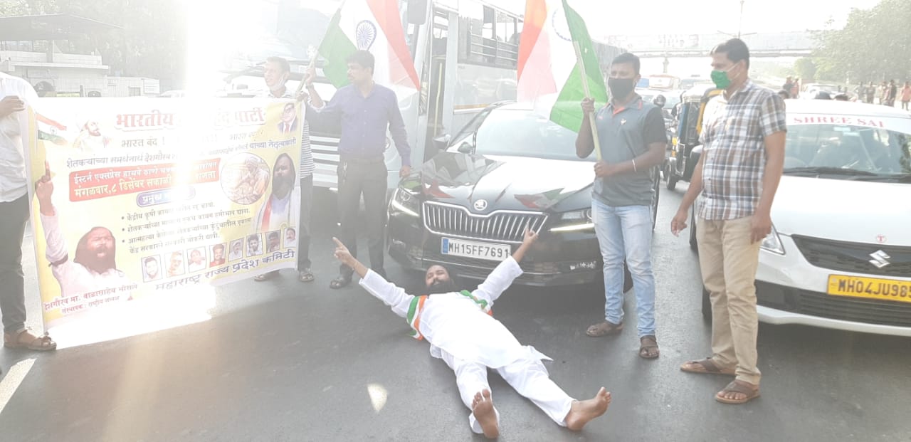 Eastern Express Highway blocked by bharatiya Jai Hind Party in Thane