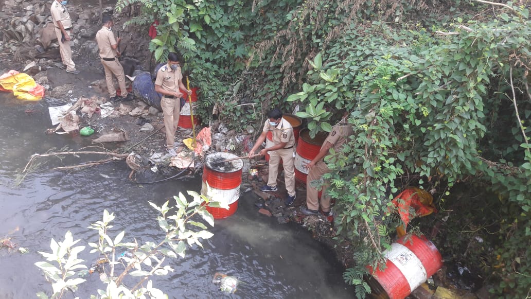 police destroyed liquor in wardha