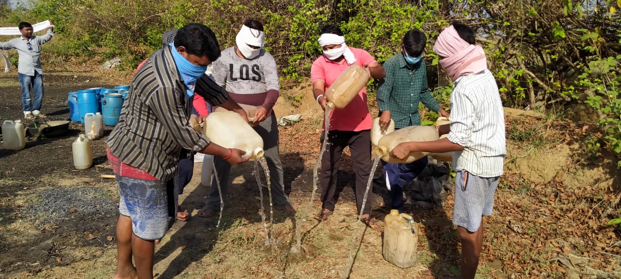 Chandrapur police raid on country liquor production