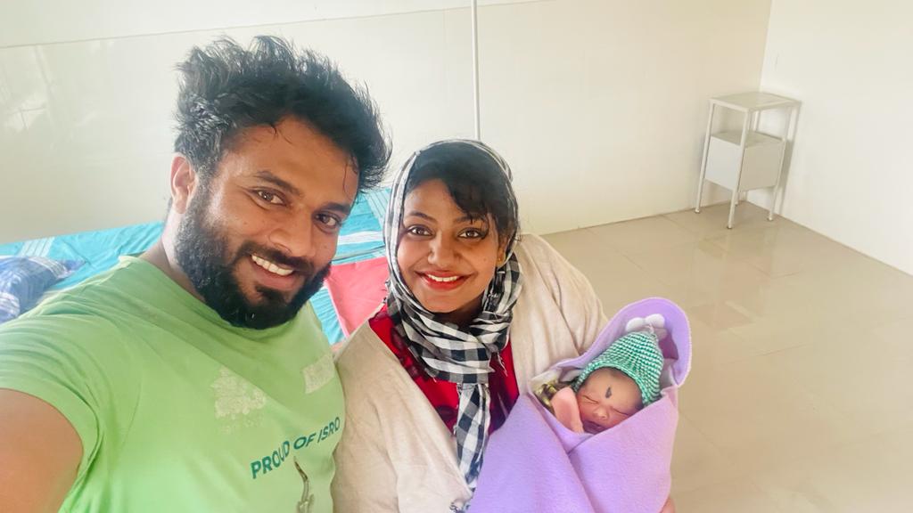 actress-poornima-gave-birth-to-baby-boy-in-mandya