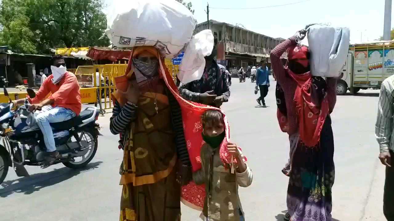 The power of helplessness of laborers in agar malva