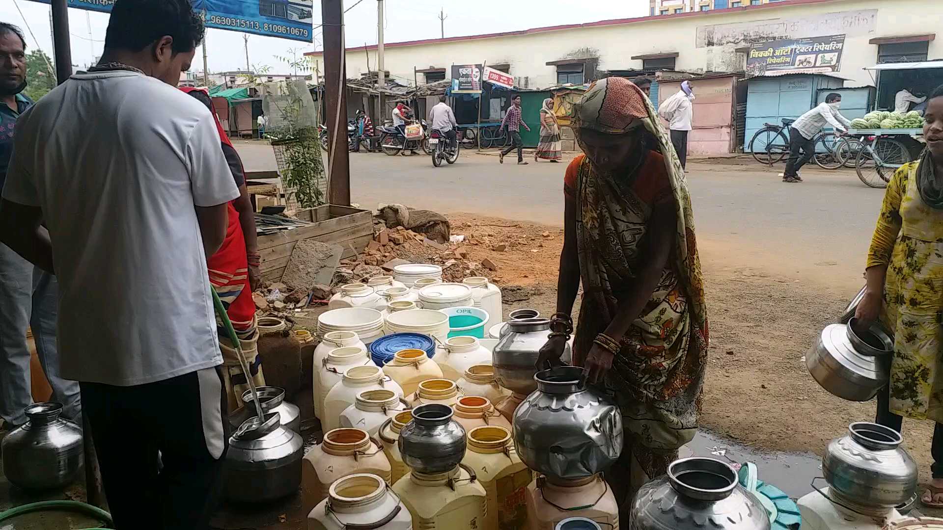 Donation of water in summer season in ashoknager