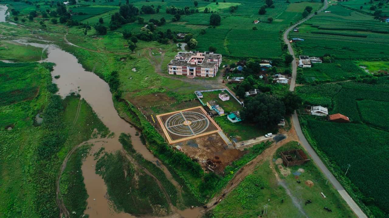 ड्रोन से लिया गया वाटिका का शाट्स