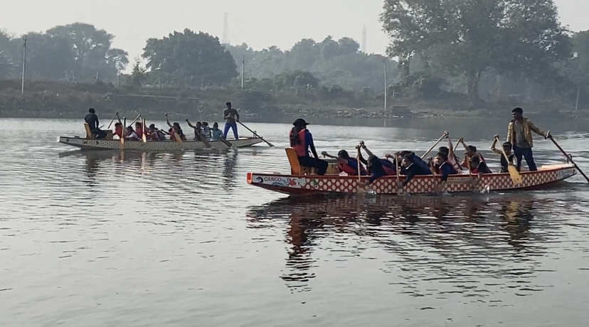 Dragon Boat Ramanch In Bhind Gauri Sarovar
