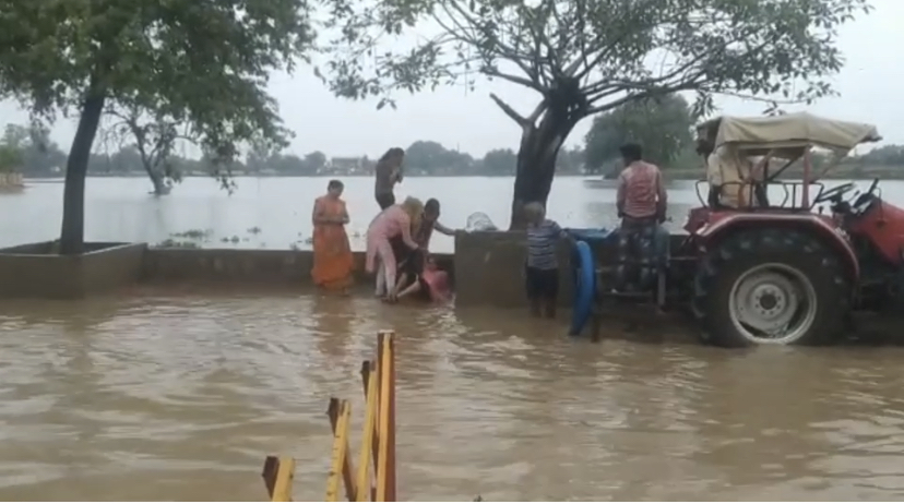 Waterlogging caused problems for the passers-by