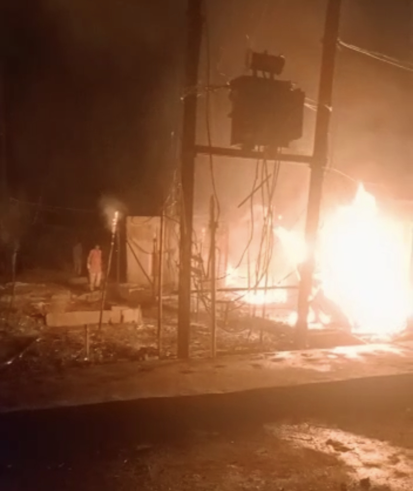 fire in bhind vegetable market