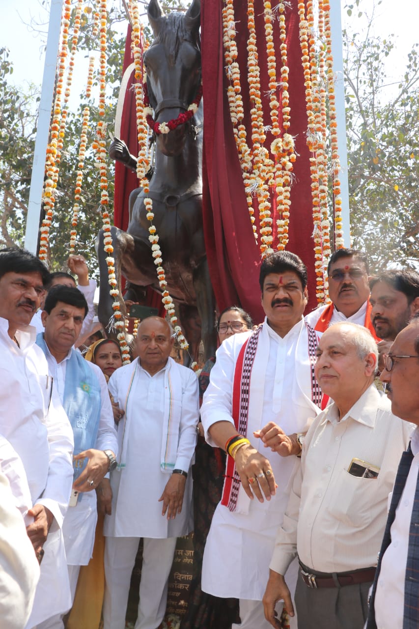 unveiling statue of bhim singh rana