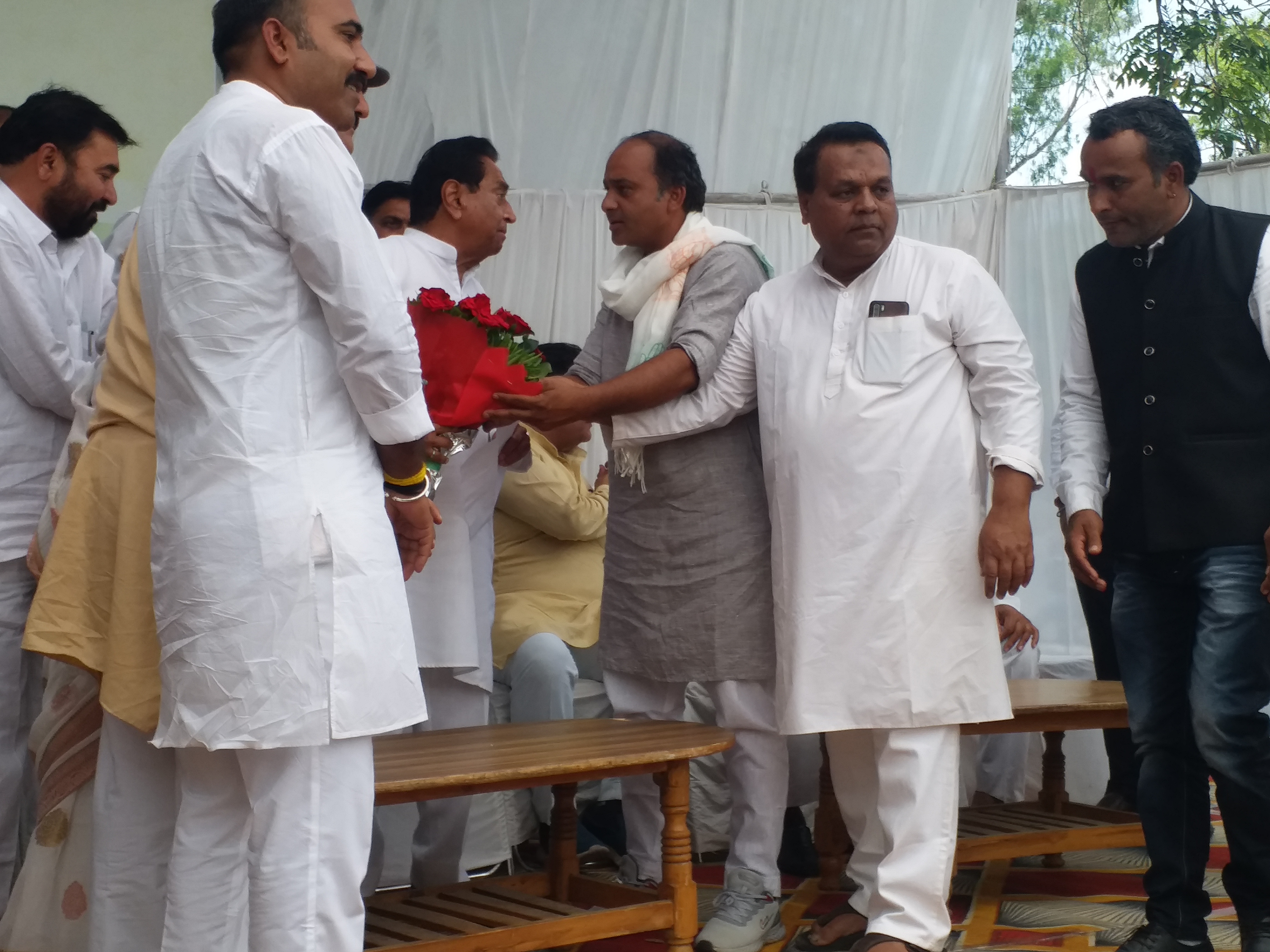 Kamal Singh Chauhan join Congress