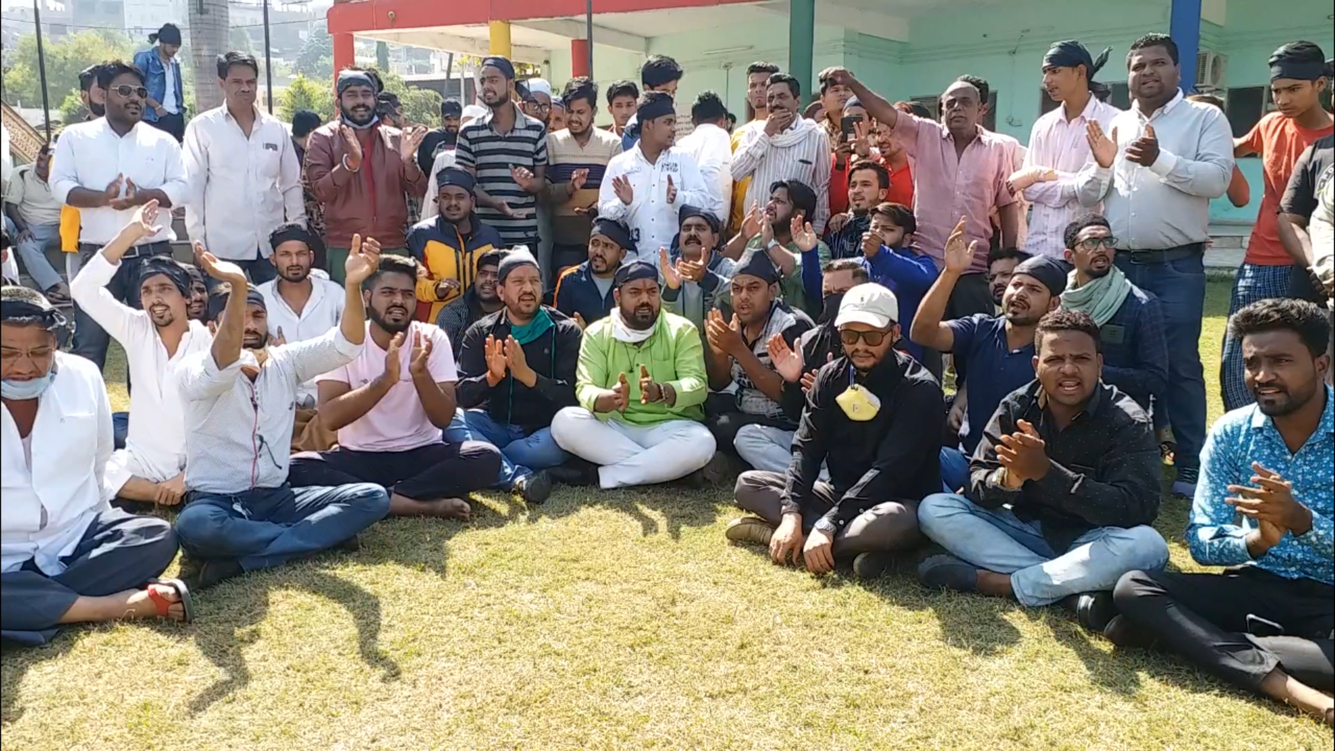 Protests by Arif Masoods supporters