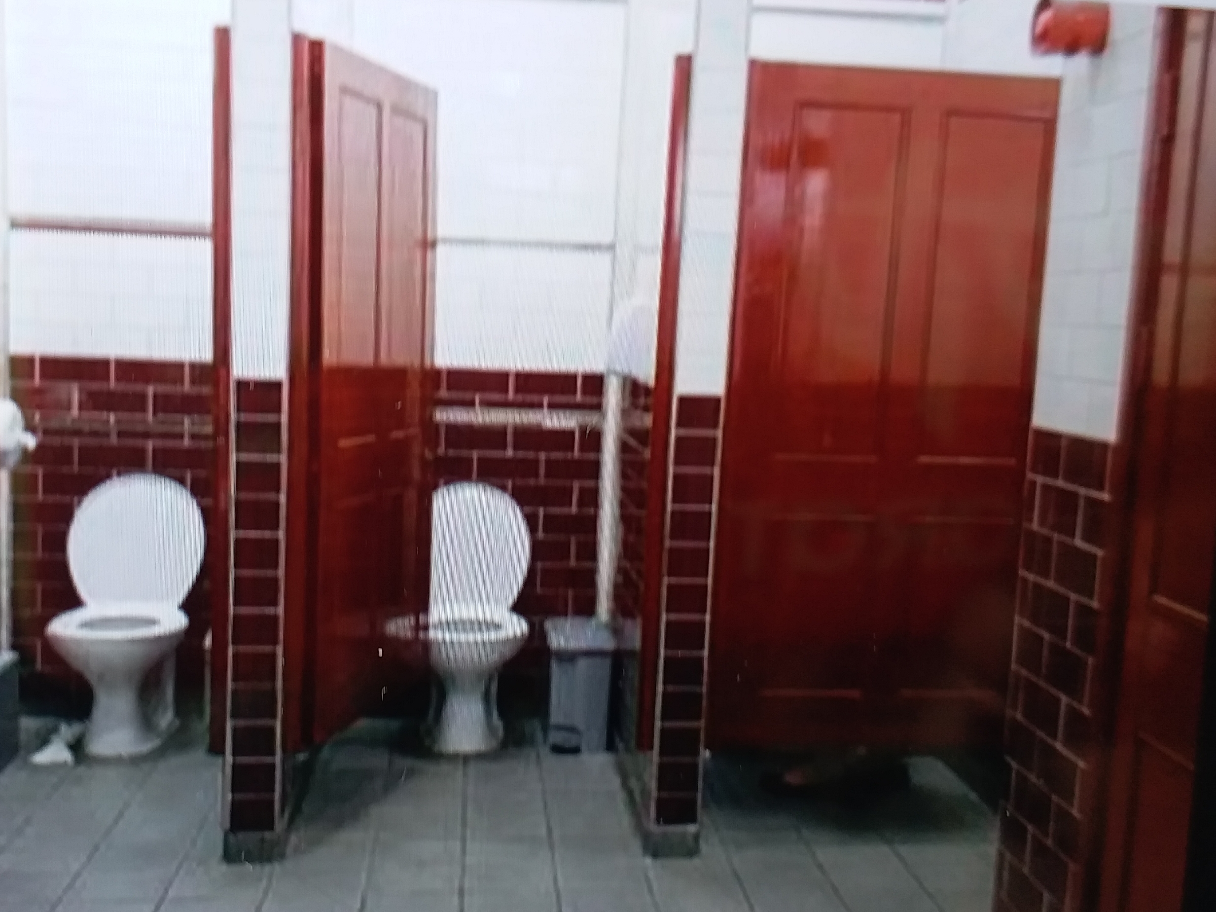 Public Toilet & Bathroom