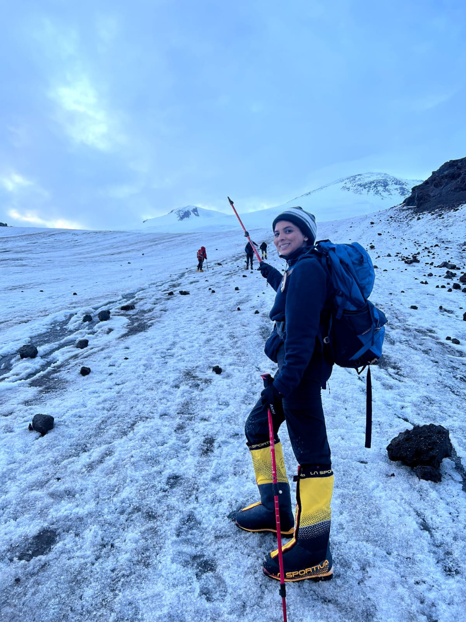 Mountaineer Bhawna Dehariya hoisted Tiranga on Mount Elbrus