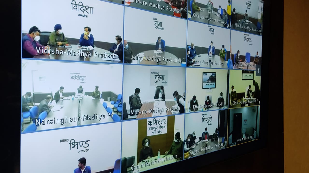 CM Shivraj held a meeting in Mantralaya through video conference