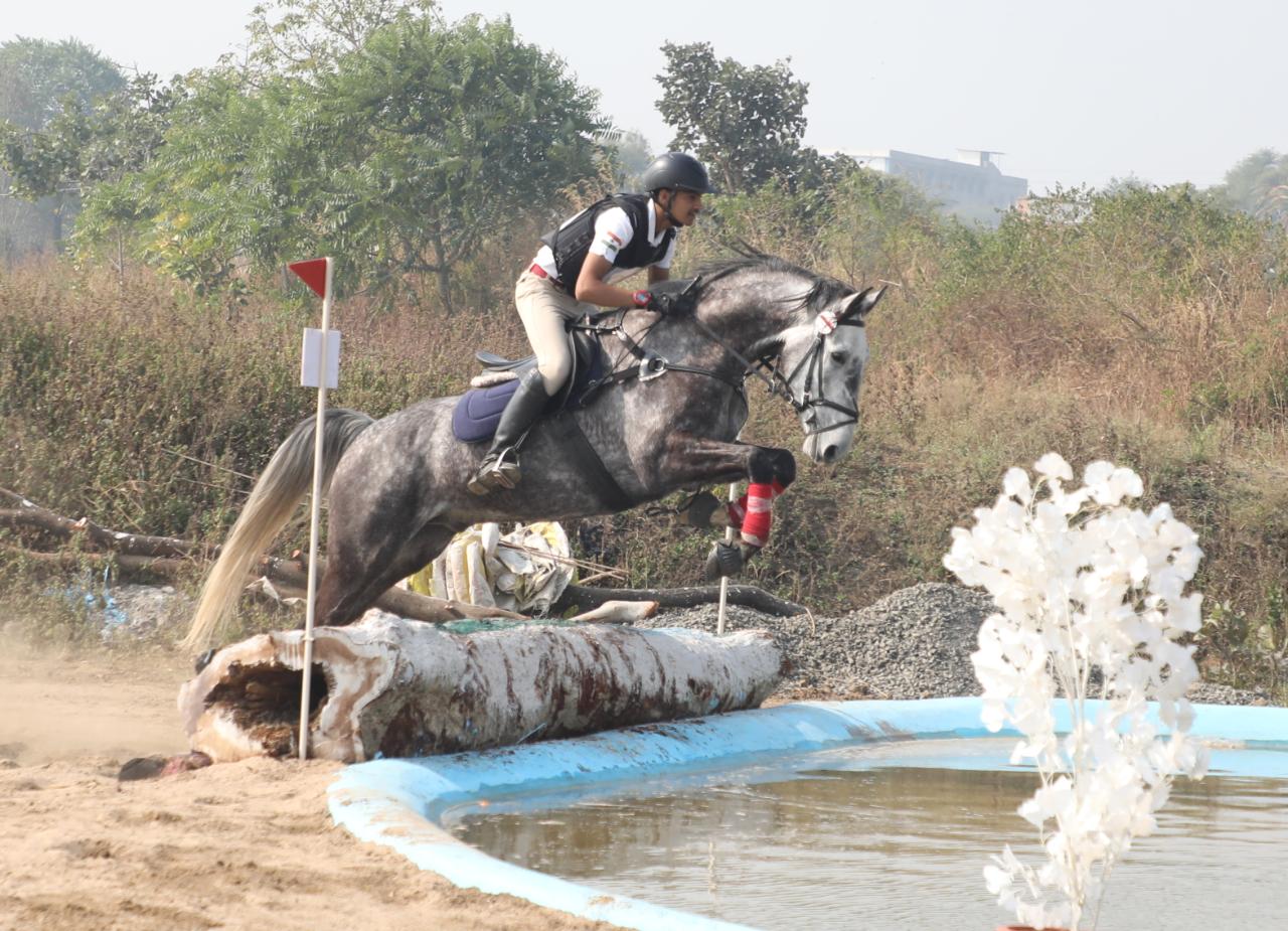 National horse riding competition ends