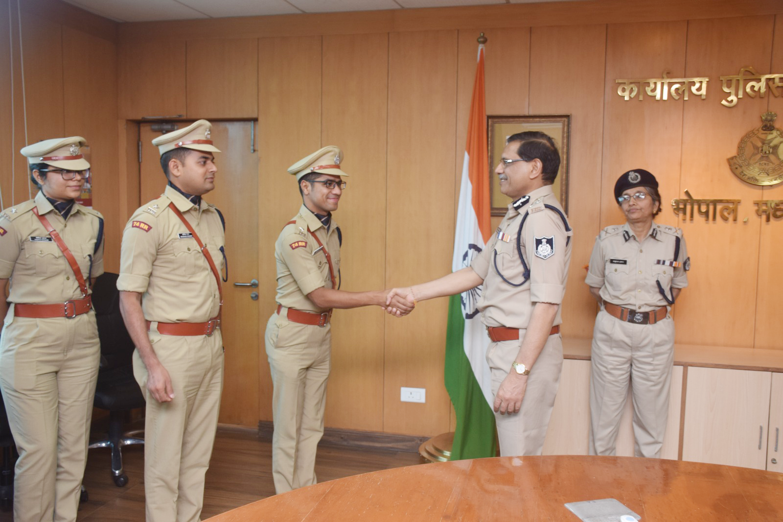 MP Trainee IPS meets DGP MP