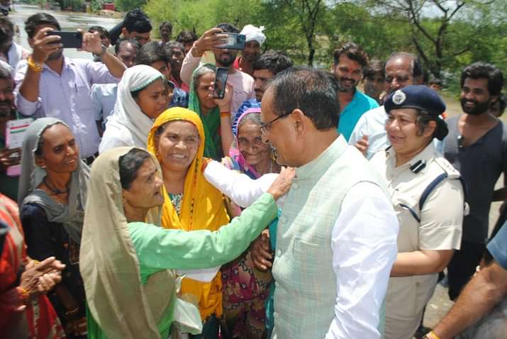 shivraj sarkar gift for mp sisters