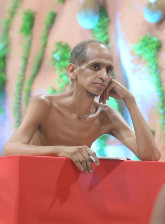 bhopal Jain monk made record of keeping fast