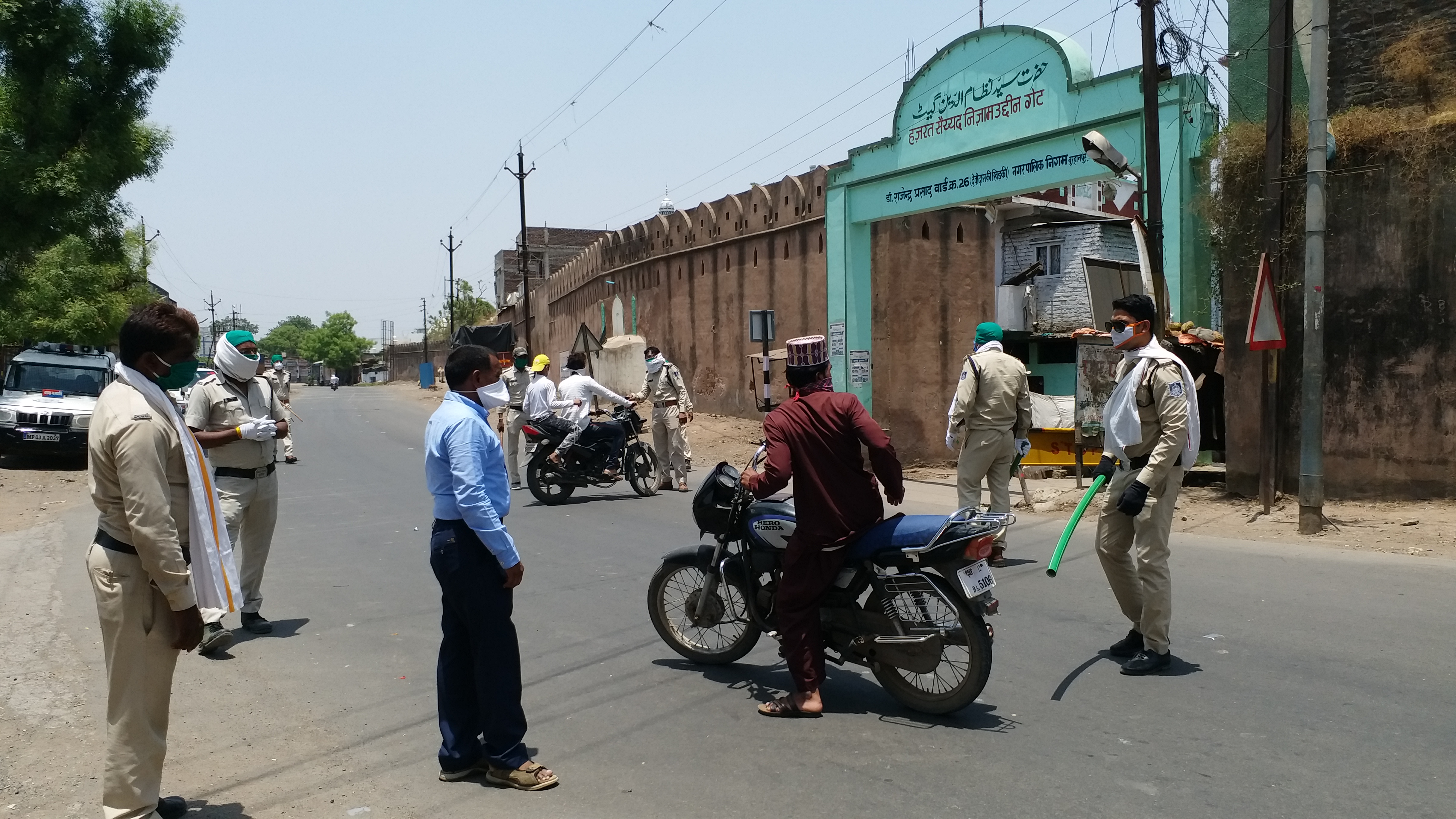 Action on violators of lockdown in Burhanpur