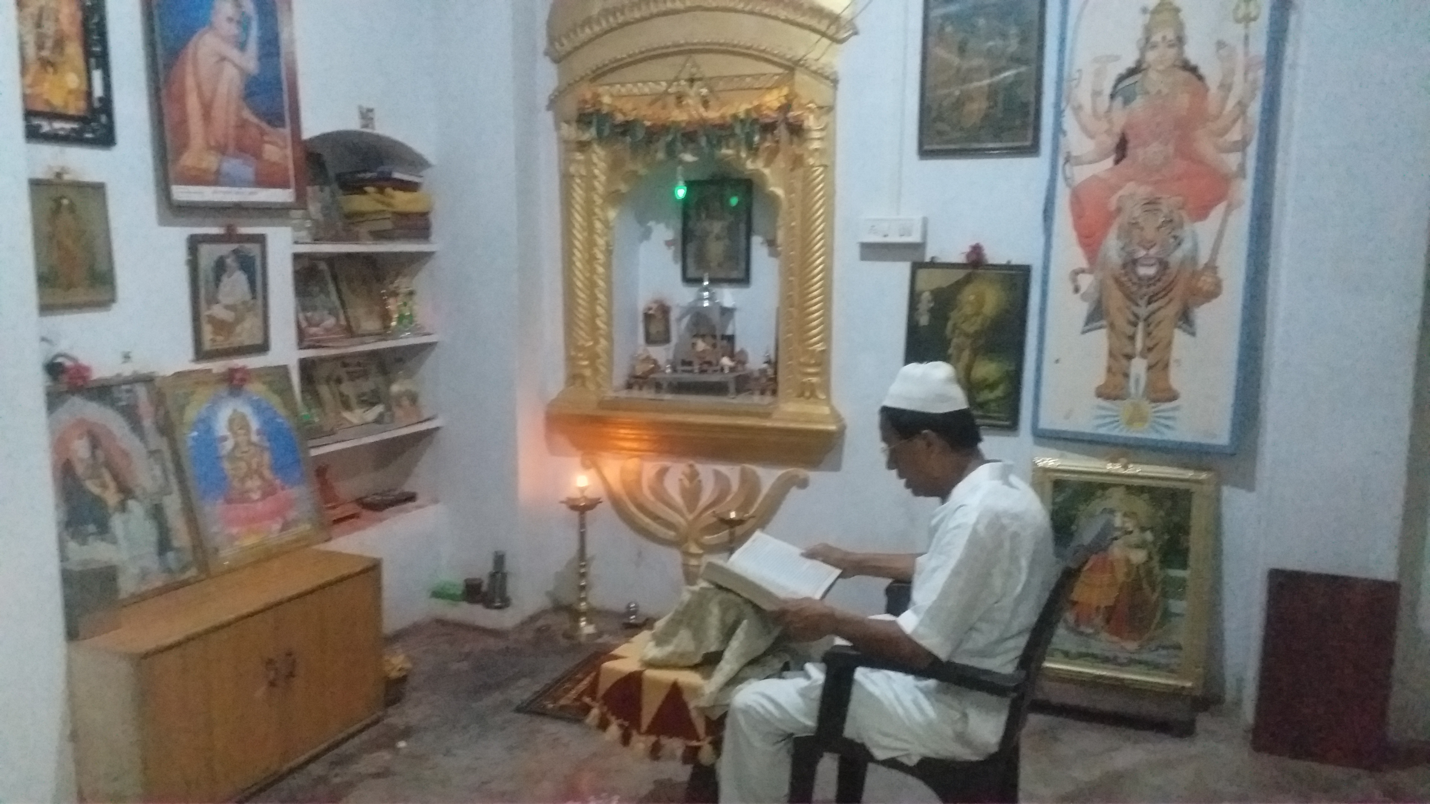 A Brahmin fasts in Ramadan in Chhindwara