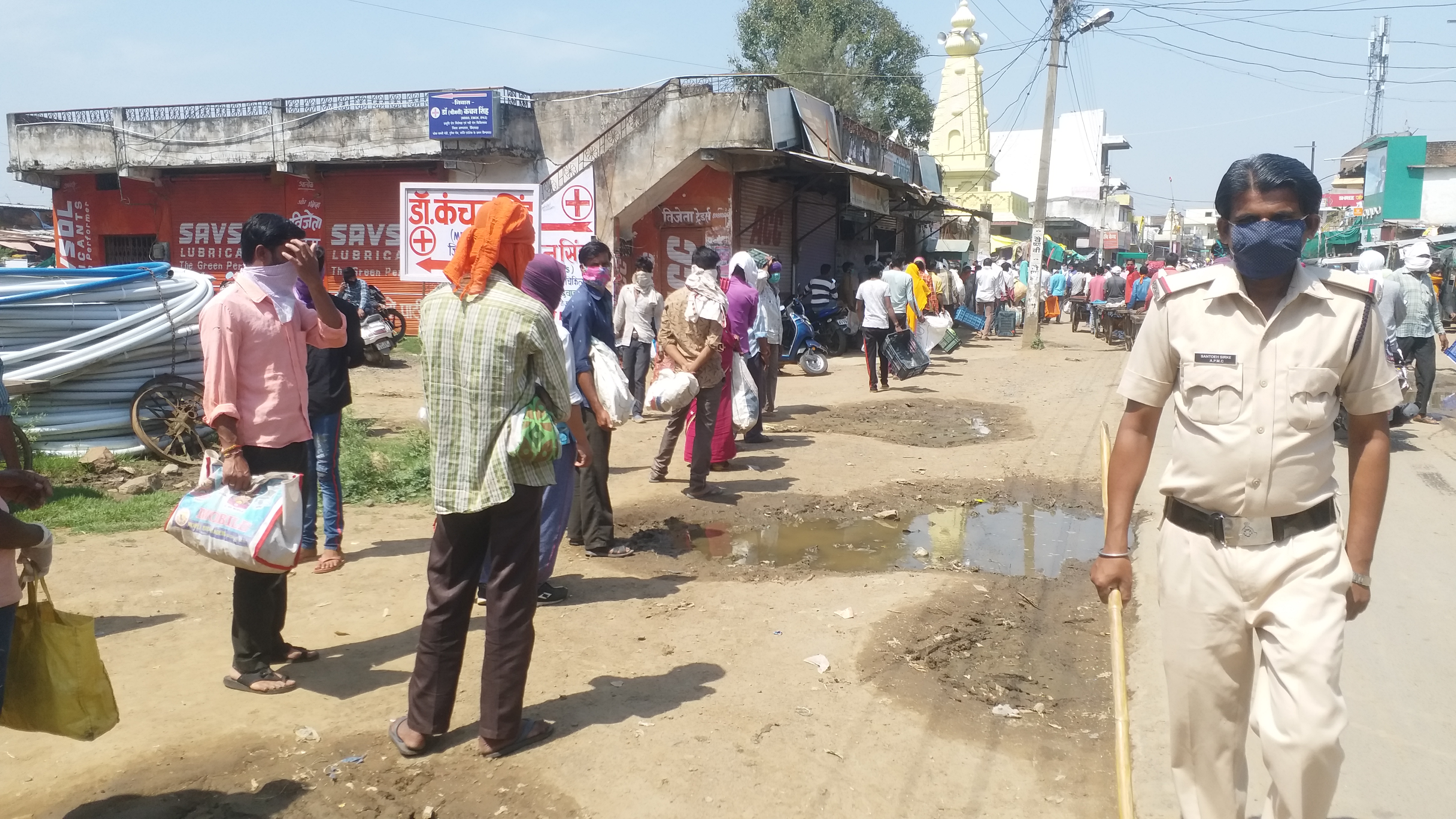 3 days later sanitizer tunnel installed in open bulk market in Chhindwara