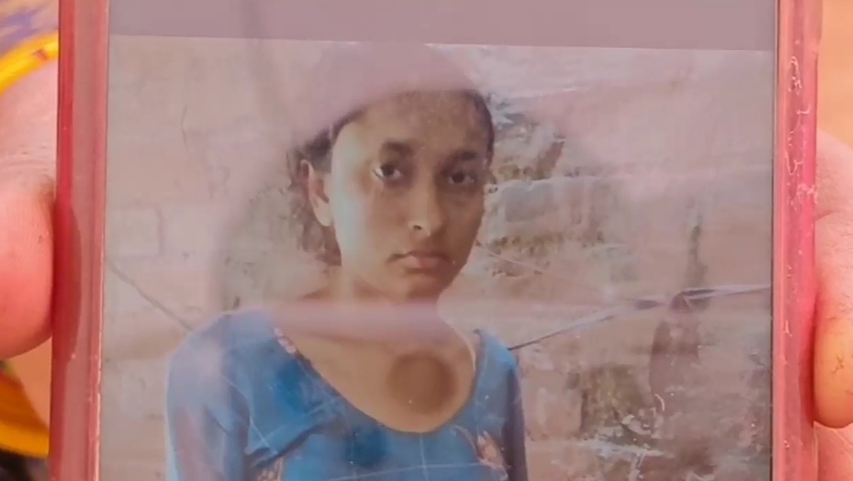 Bageshwar Dham Another girl missing