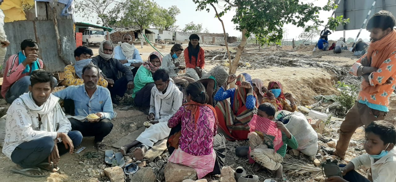 Poor facing lockdown in chhatrpur