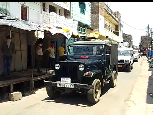 flag march carried out by bijawar police of chhatarpur district