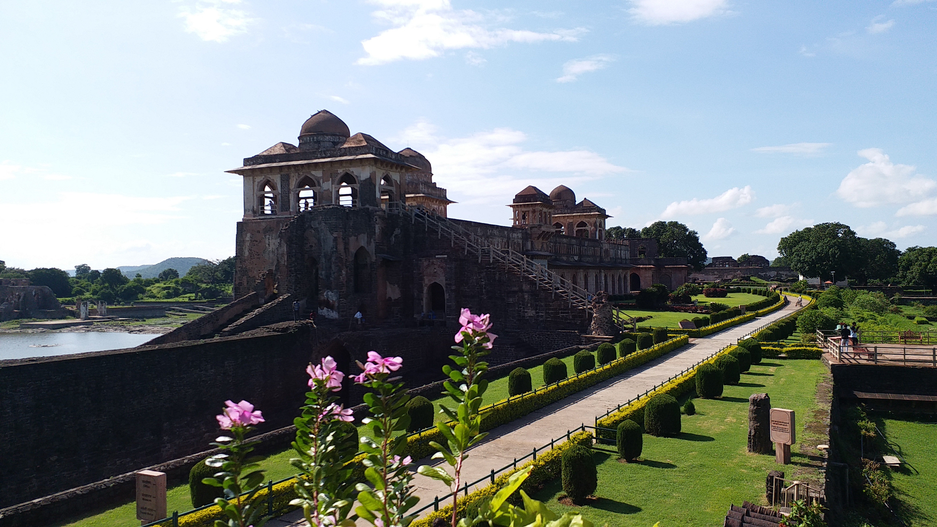 Tourists reaching Mandu after lockdown