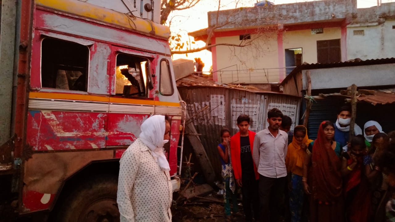 mp dindori road accident