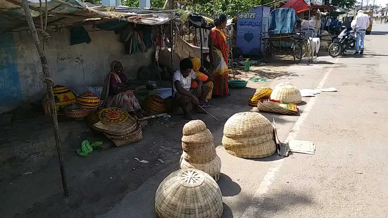 शादियां न होने से हो रही वंशवर्ती सामाज के मजदूरों को परेशानी