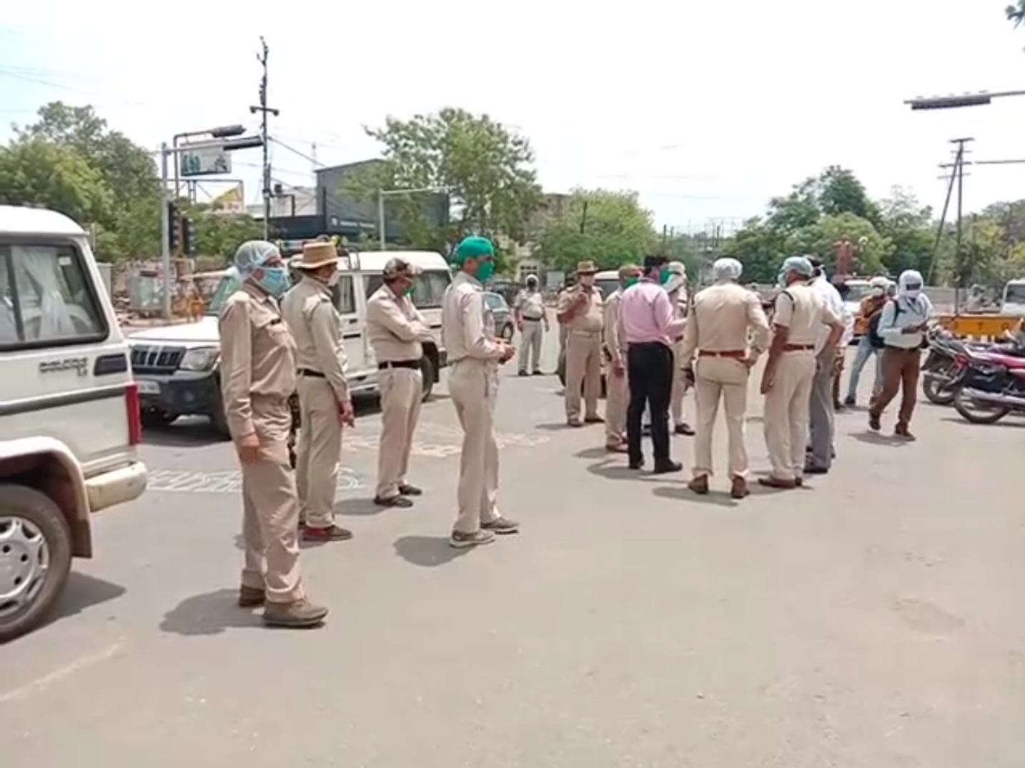 Gwalior administration took out a flag march