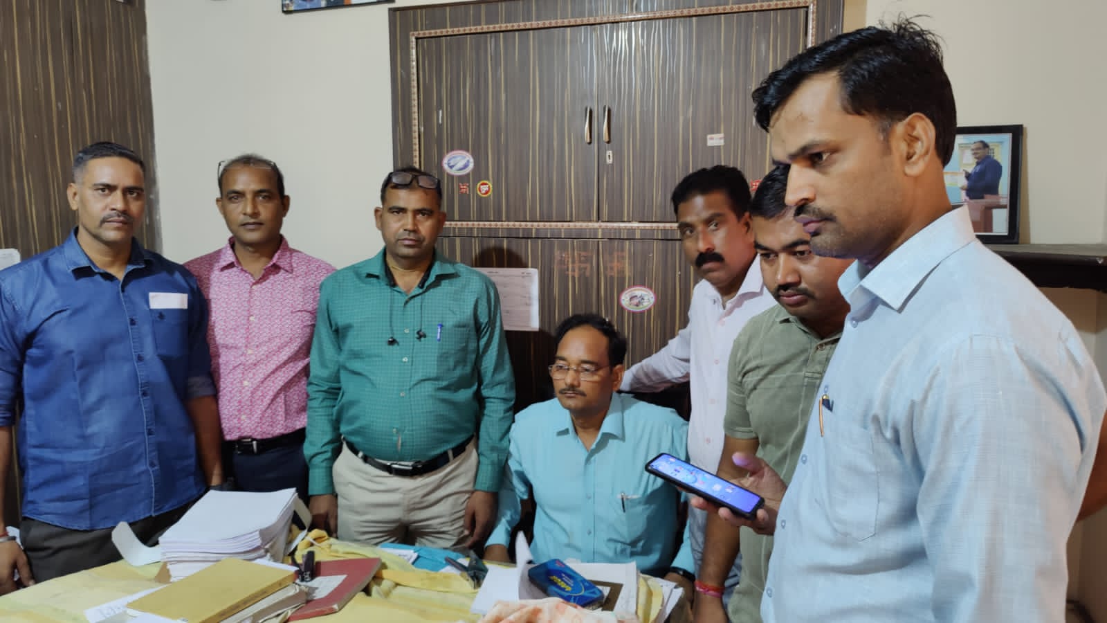 gwalior lokayukta police arrested patwari taking bribe