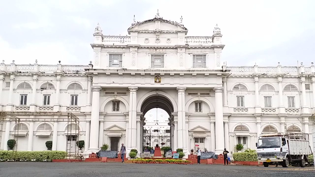 scindia jaivilas palace rani lakshmibai entry