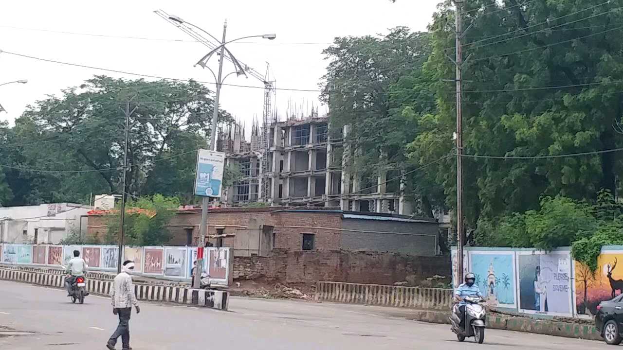 1000 bed hospital under construction