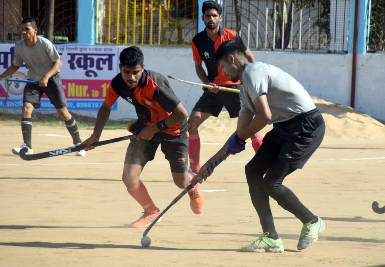 Match between two teams at Gandhi Maidan