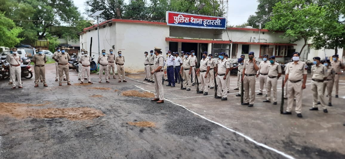 Flag hoisting at several places in Itarsi