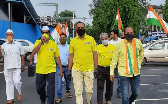 Flag hoisting at several places in Itarsi