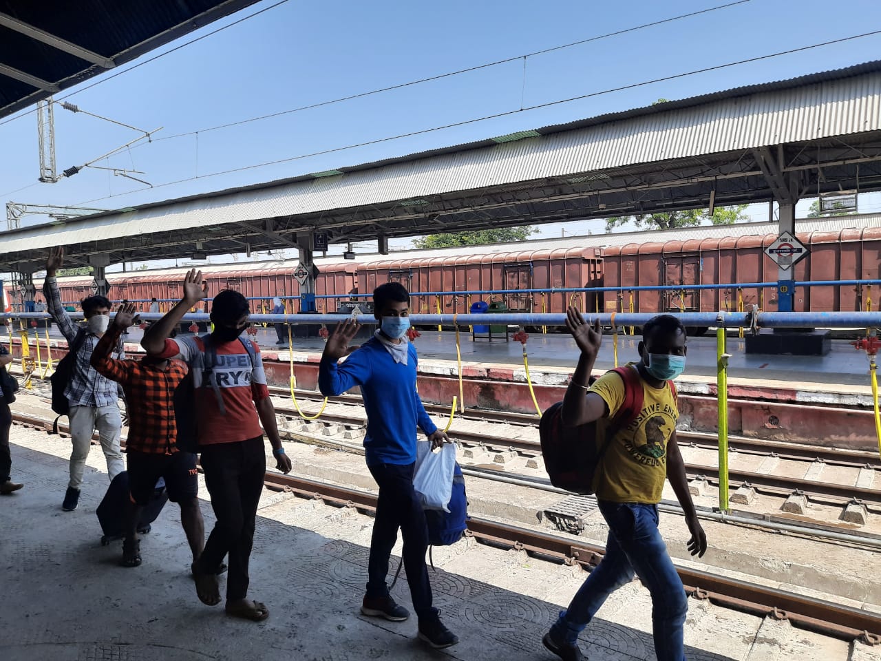 400 migrant workers reached Itarsi by labor special train