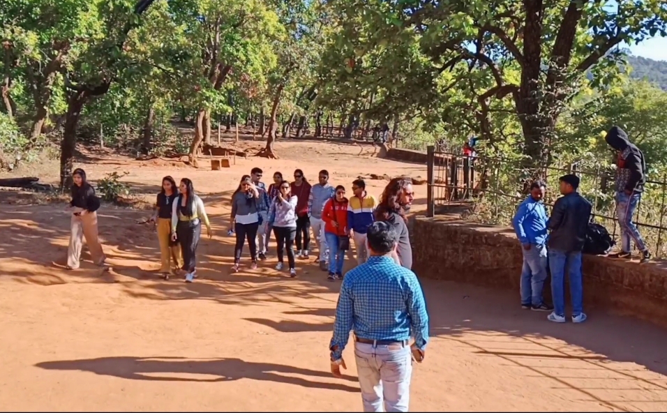 Tourists are reaching Pachmarhi