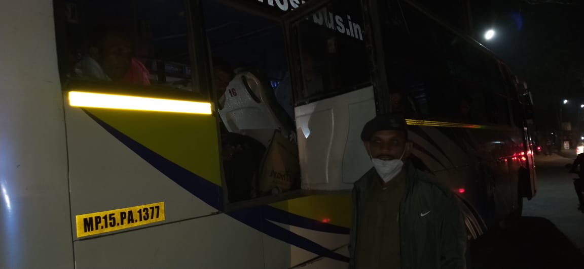 buses-checked-in-hoshangabad