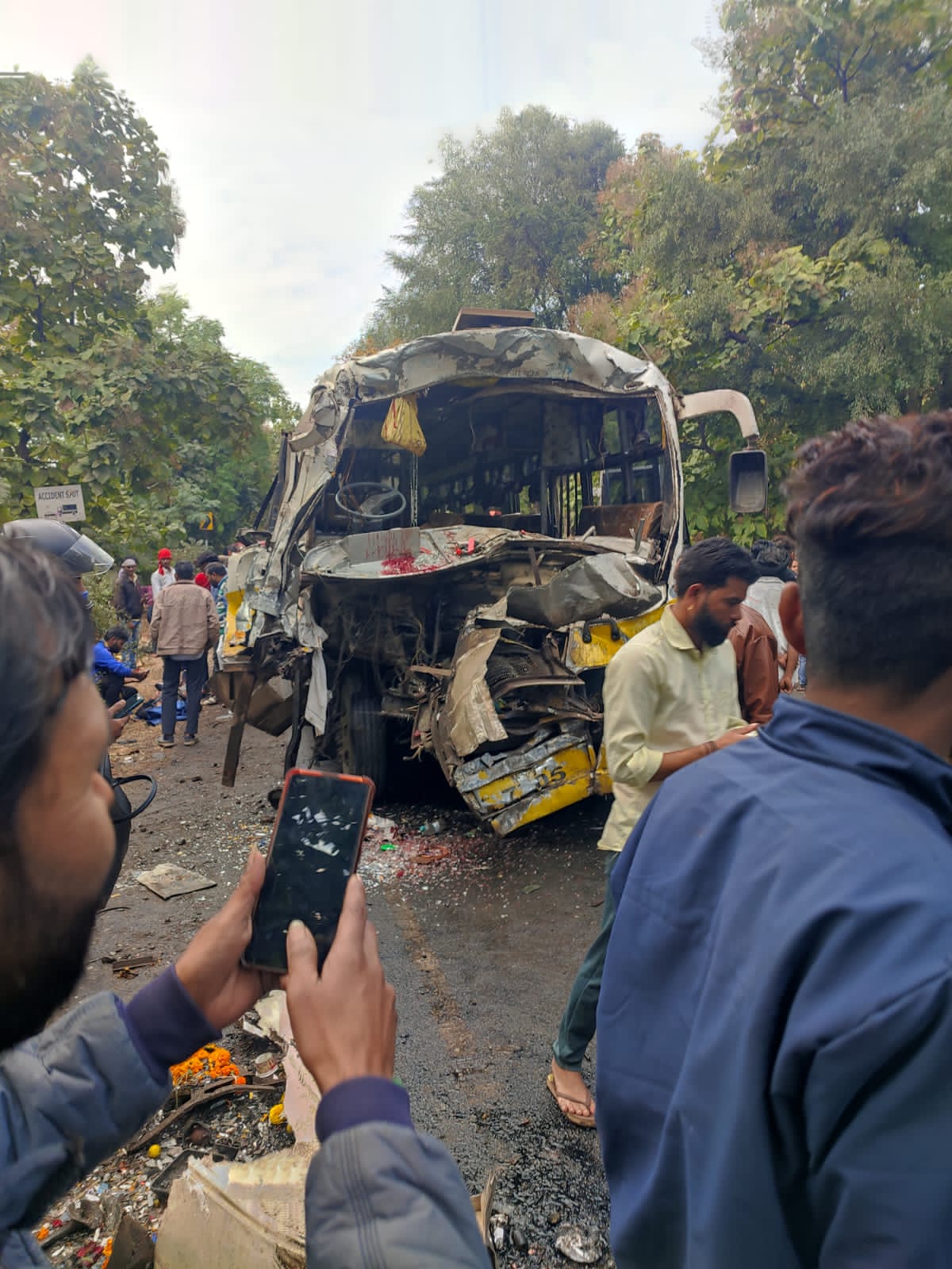 MP Road Accident