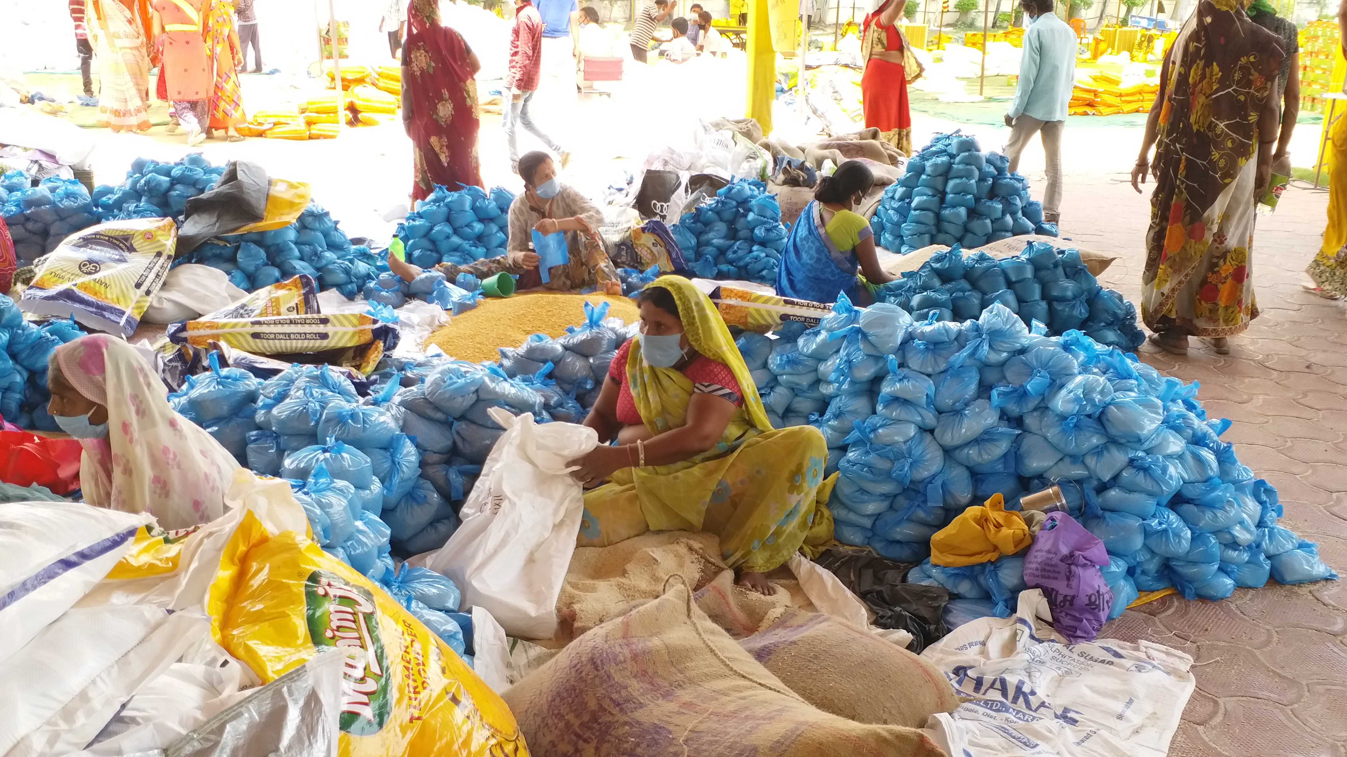 Free rations being given in collaboration with district administration will stop in indore