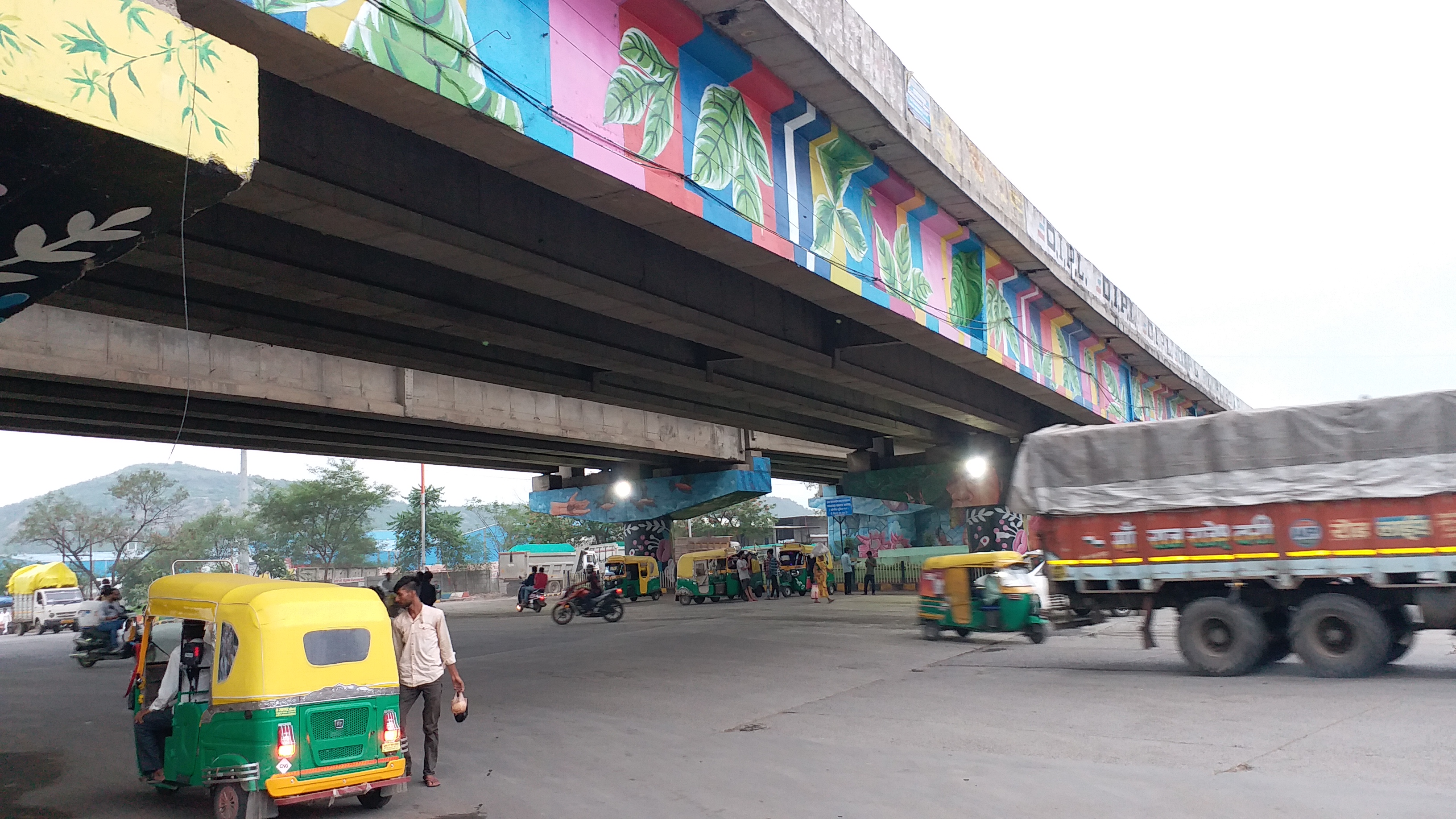 Family built platforms of dead on national highway