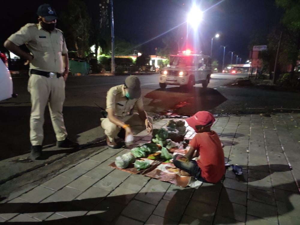 child who is selling in Indore