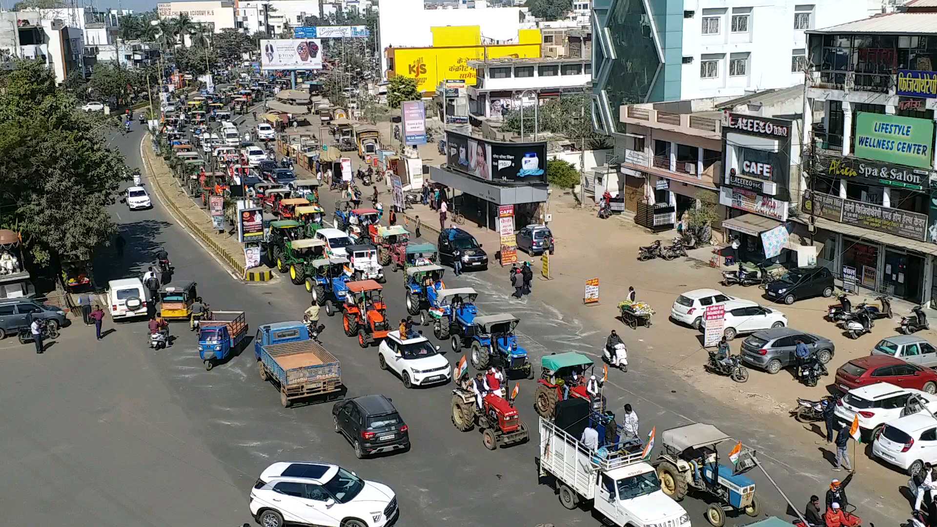 Opposition of farmers and Congress