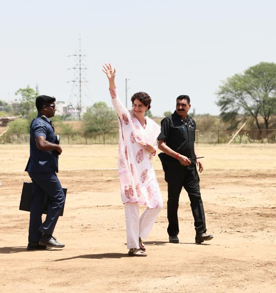 Priyanka Gandhi Jansabha in Jabalpur